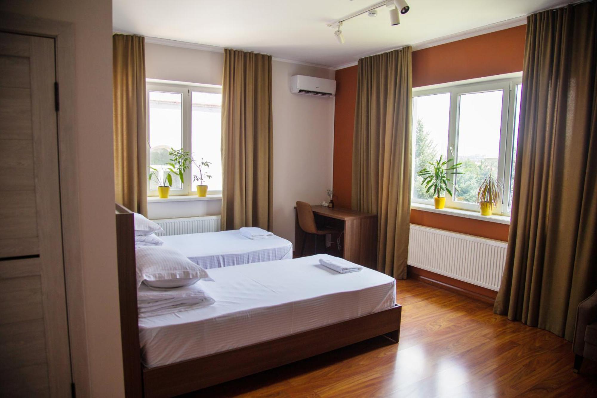 People Guest House Bișkek Exterior foto