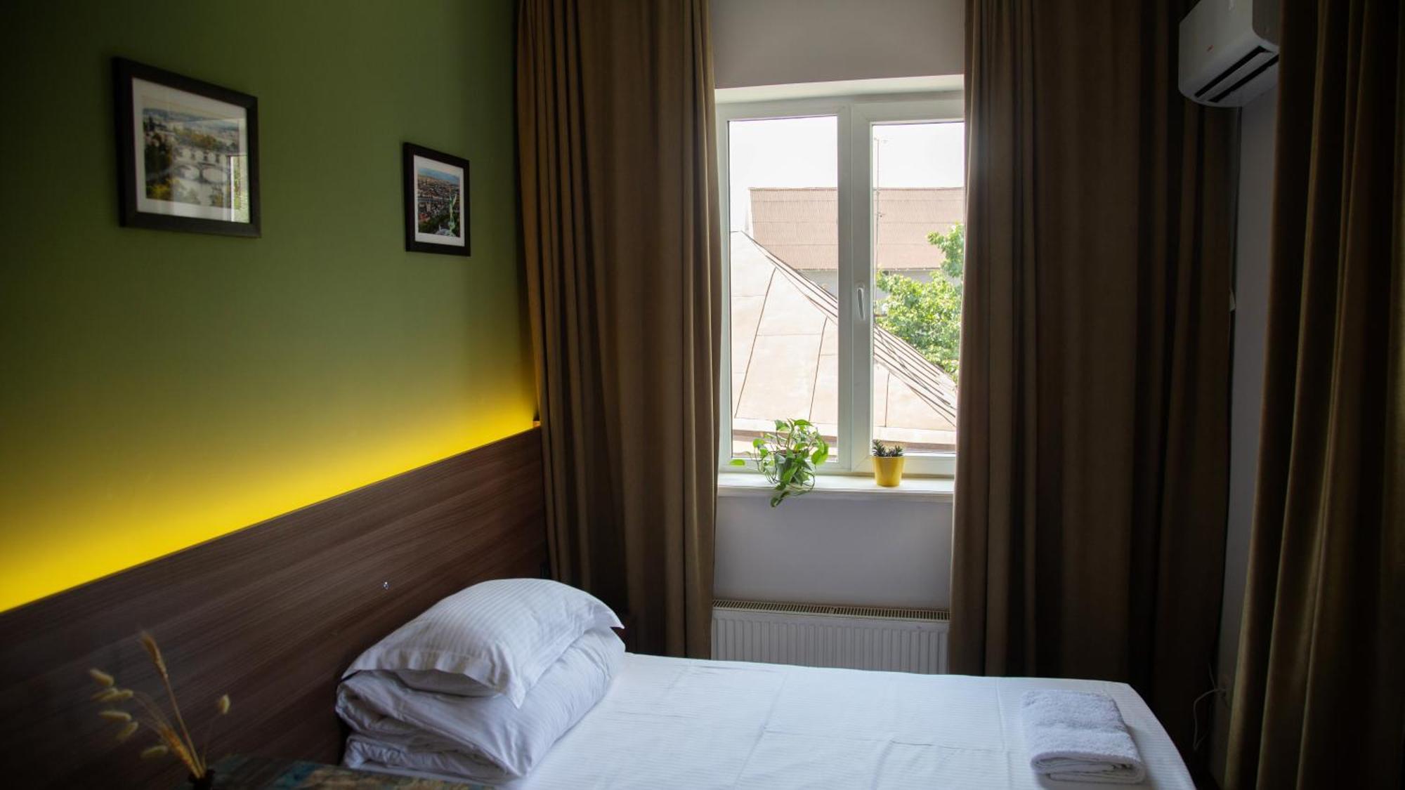 People Guest House Bișkek Exterior foto