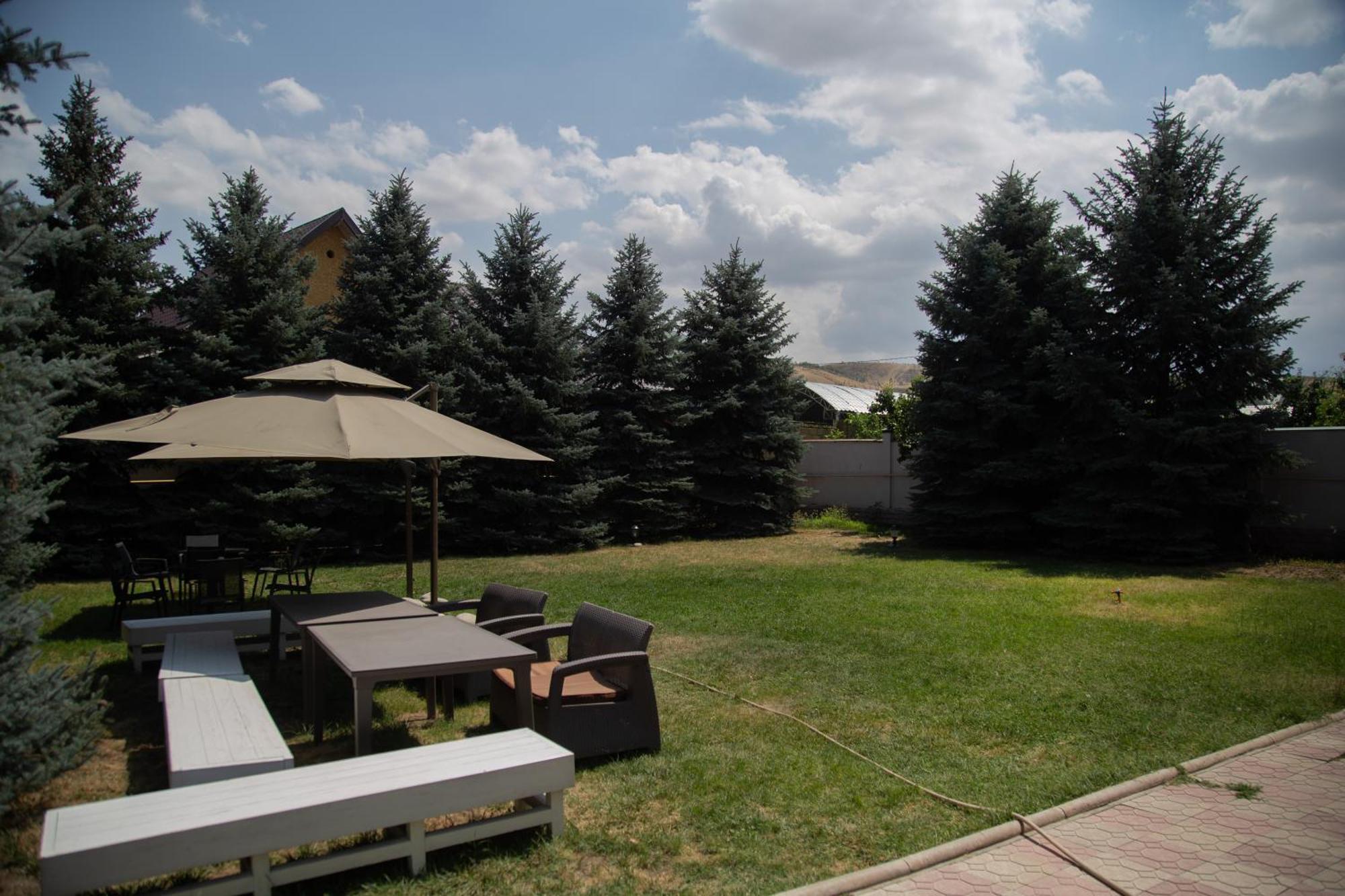 People Guest House Bișkek Exterior foto